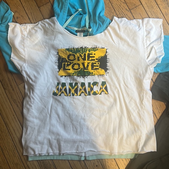 Sz L Tops Bundle - Picture 7 of 9